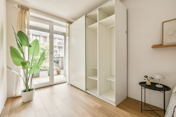 Medium property photo - Theodoor van Hoytemastraat 38, 1062 CG Amsterdam